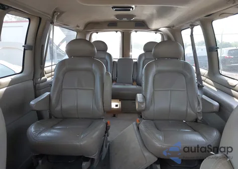 2001 GMC Savana G1500 Luxury z USA, uszkodzony, nr VIN 1GKFG65R311208714